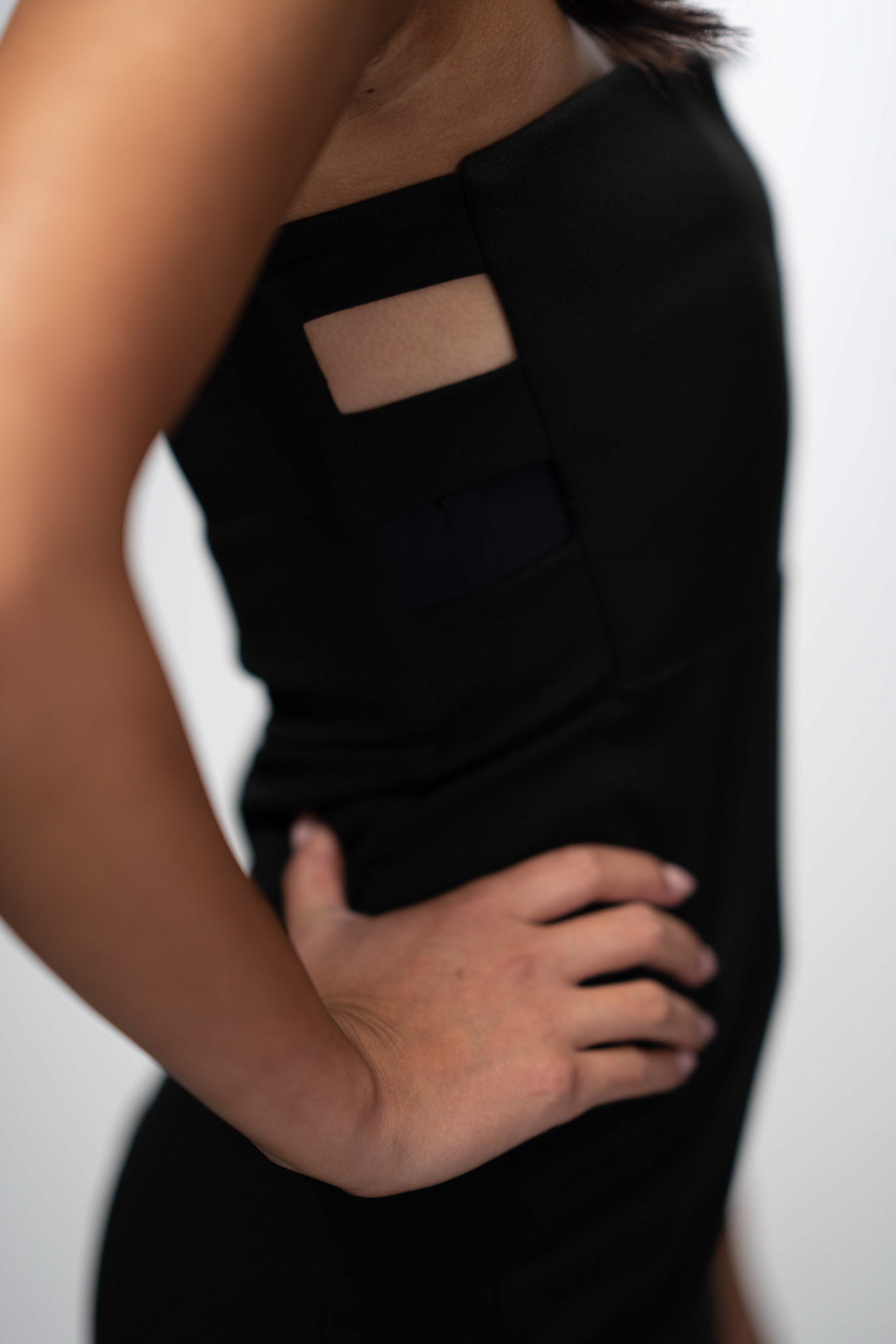 FLAUNT GOWN