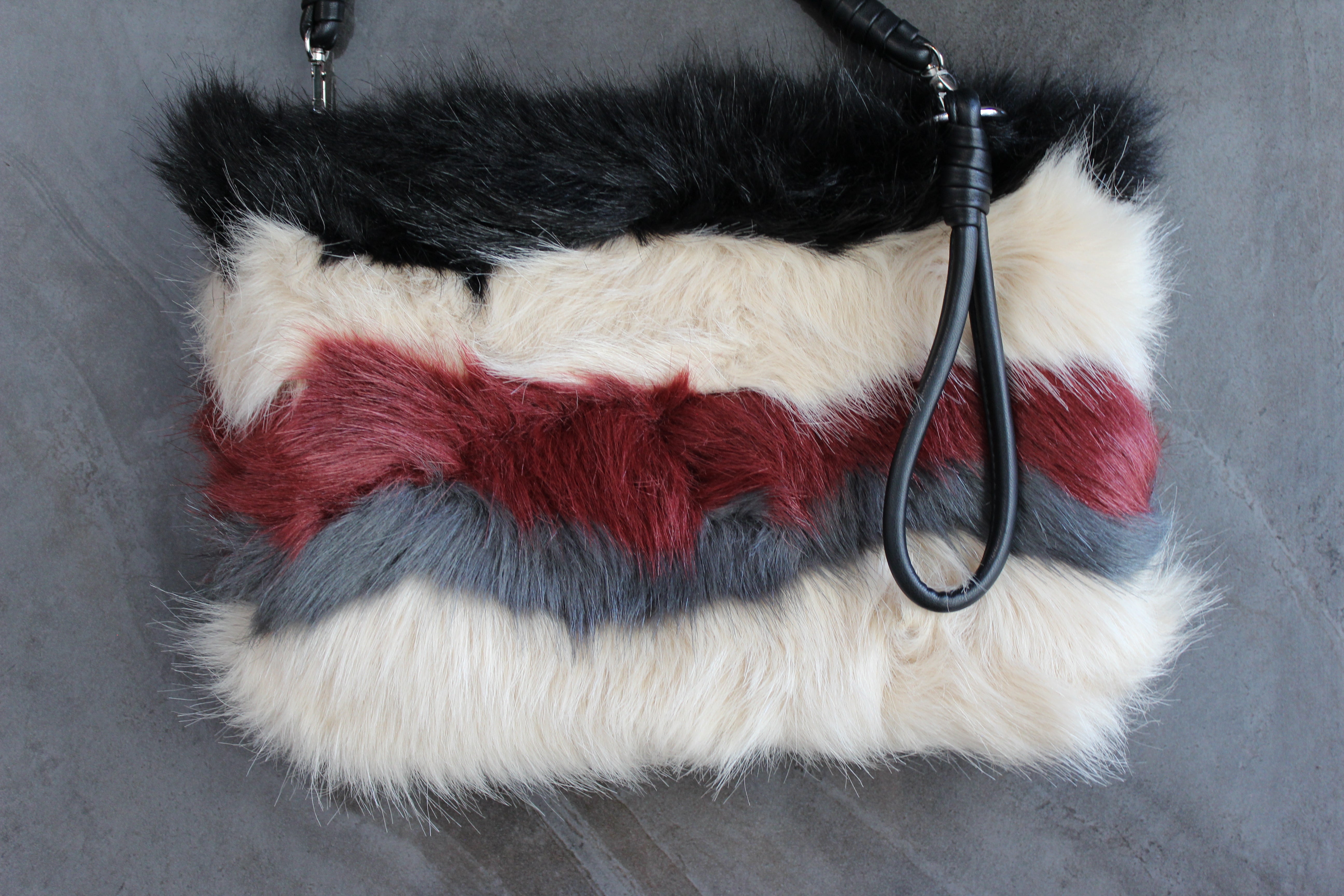 FRANKIE FLUFFY BAG