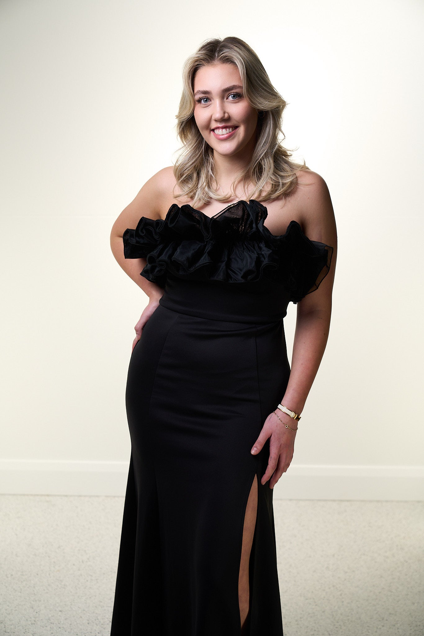 STRAPLESS MAXI DRESS WITH FRILL TOP